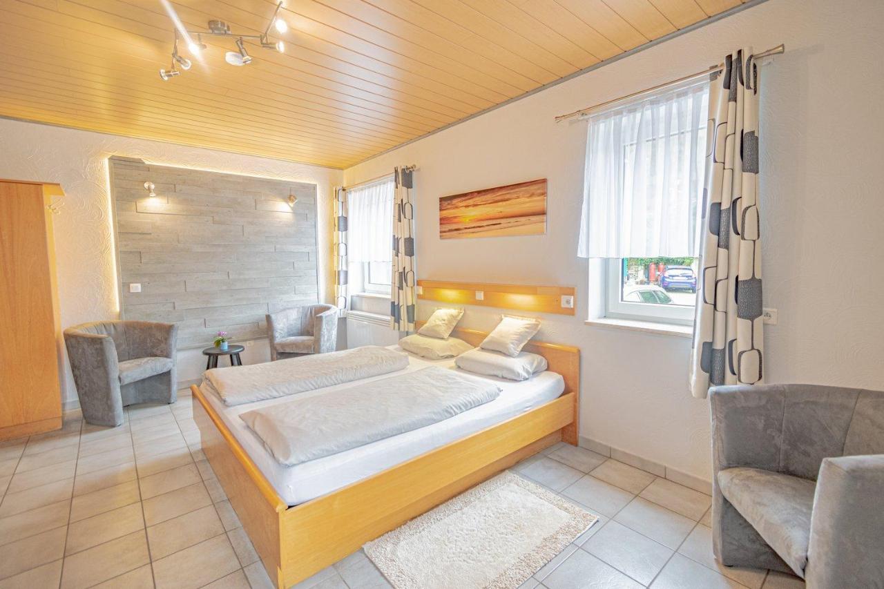 Hotel Ulftaler Schenke Burg Reuland Extérieur photo